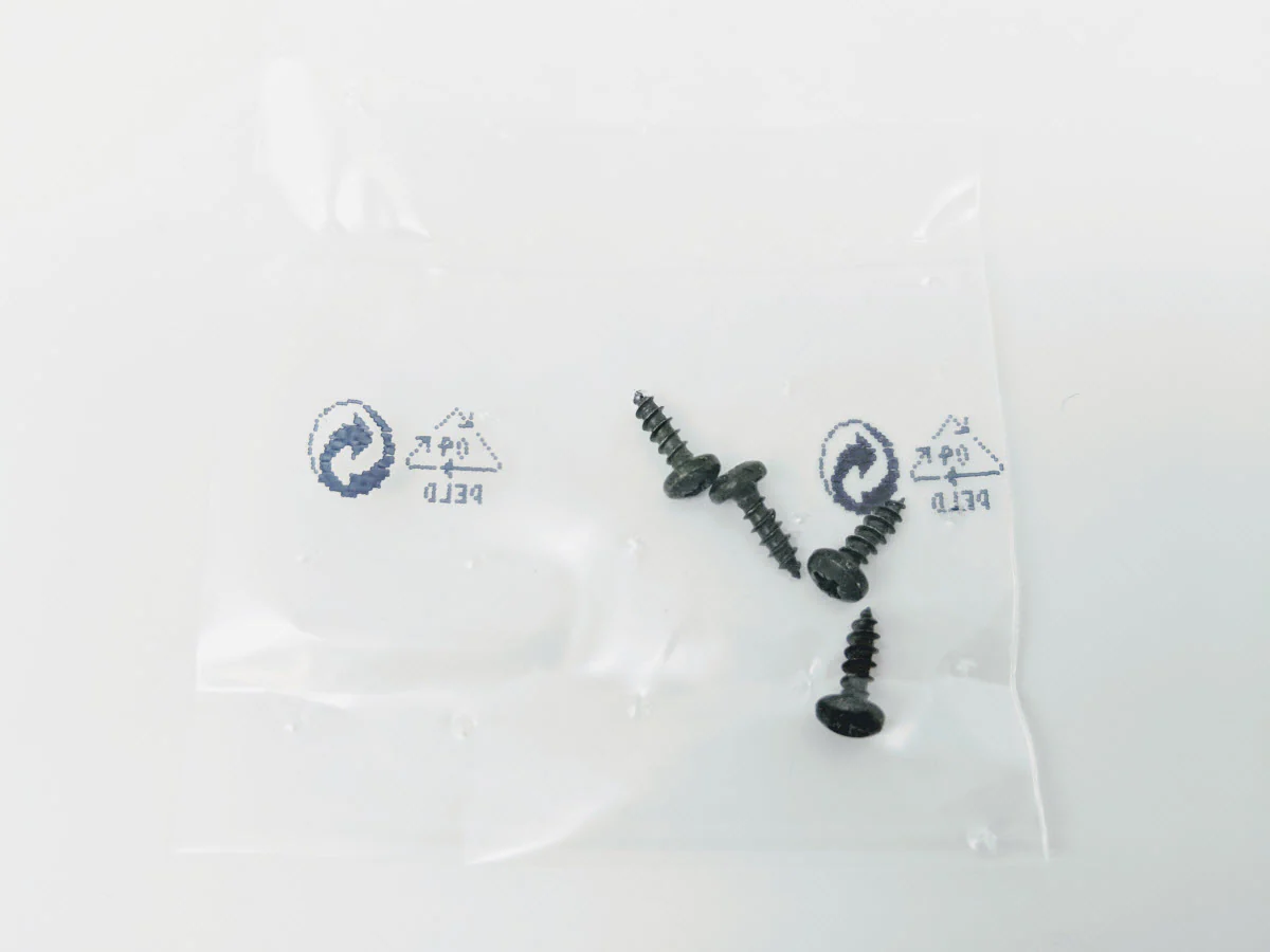Medium Self-Tapping Screws - 4 Pack - Image 2
