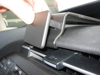 Center Dash Mount - Image 2