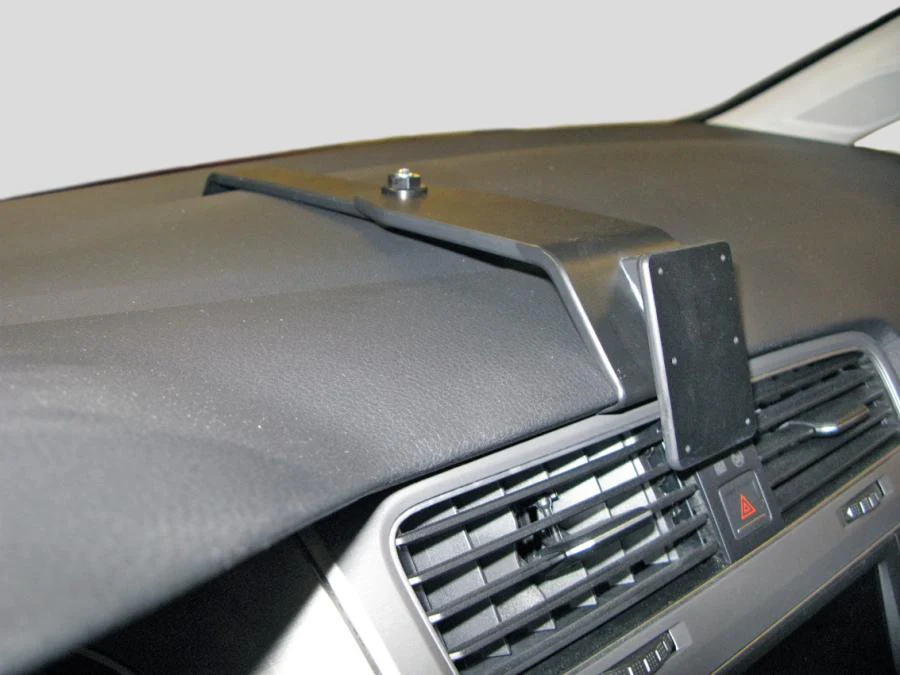 Volkswagen Golf VII Extra-Strength Dash Mount - Image 3