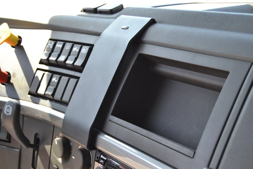 Extra-Strength Dash Mount - Image 2