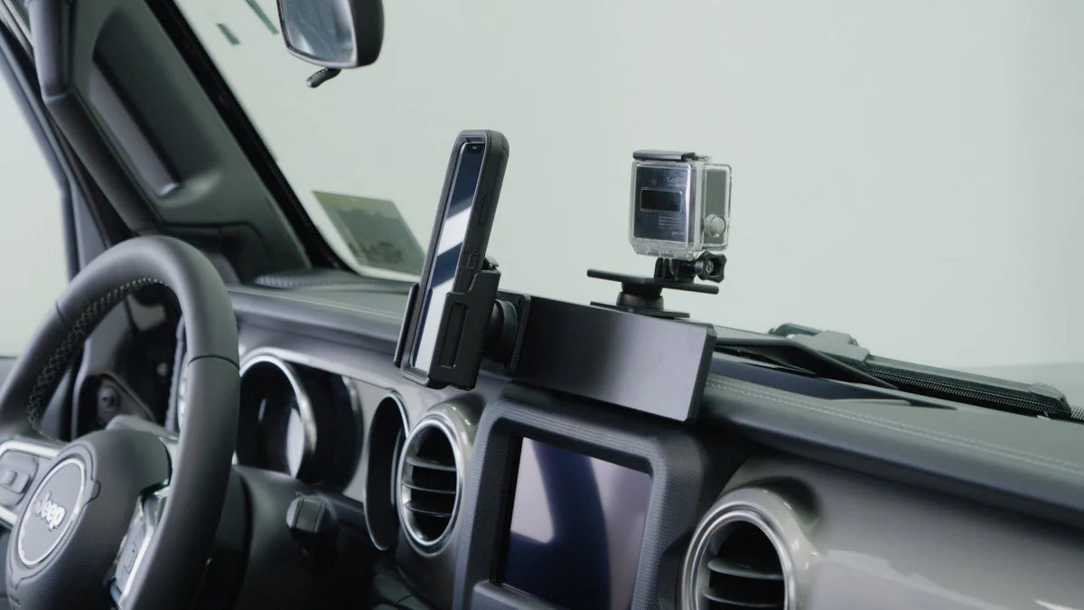 Extra-Strength Dash Mount for Jeep Wrangler JL, Gladiator - Image 3