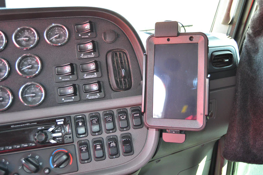 Peterbilt 3 Series Commercial Mount - Image 2