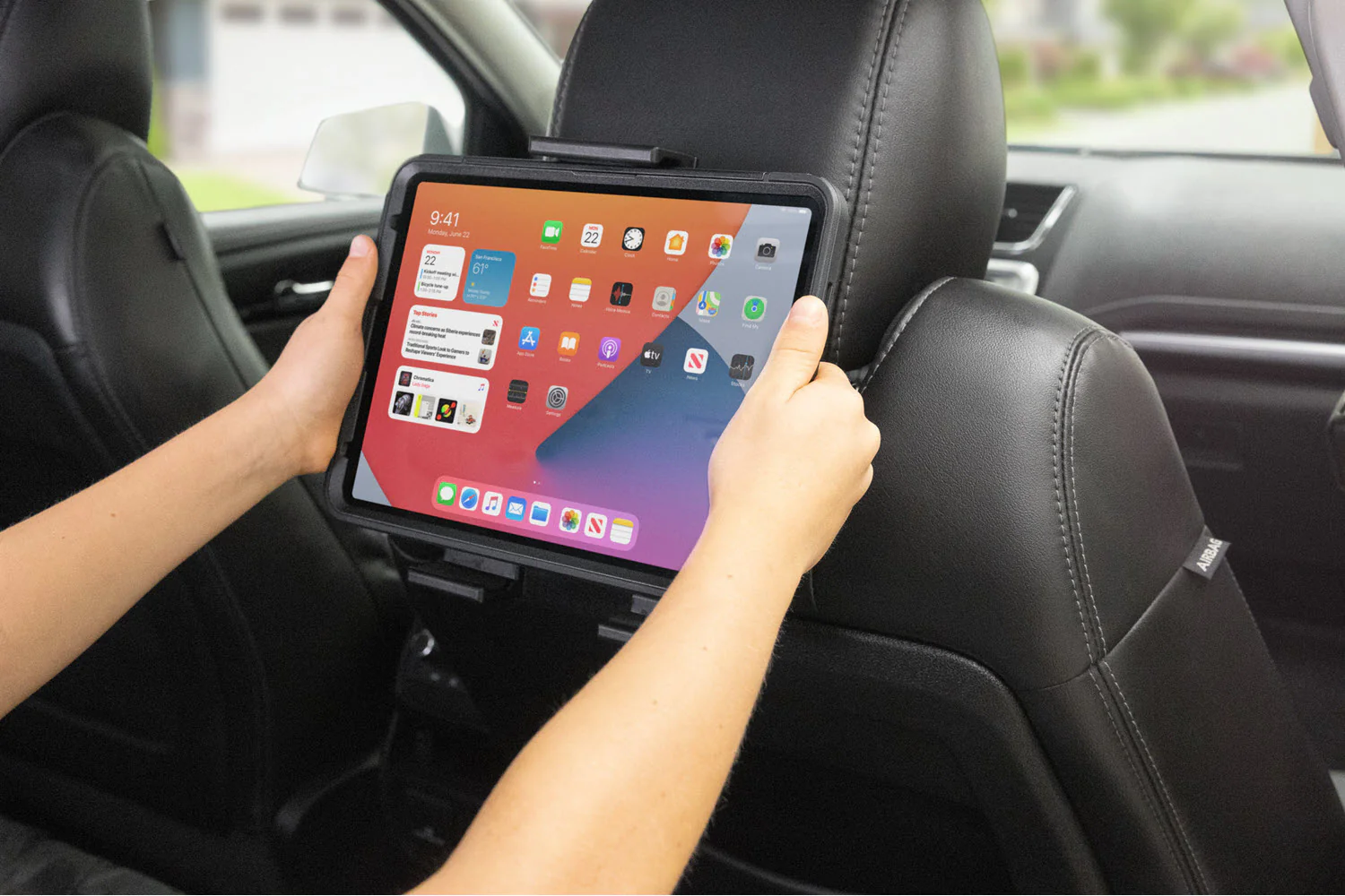 Large Universal Tablet Holder - Image 3