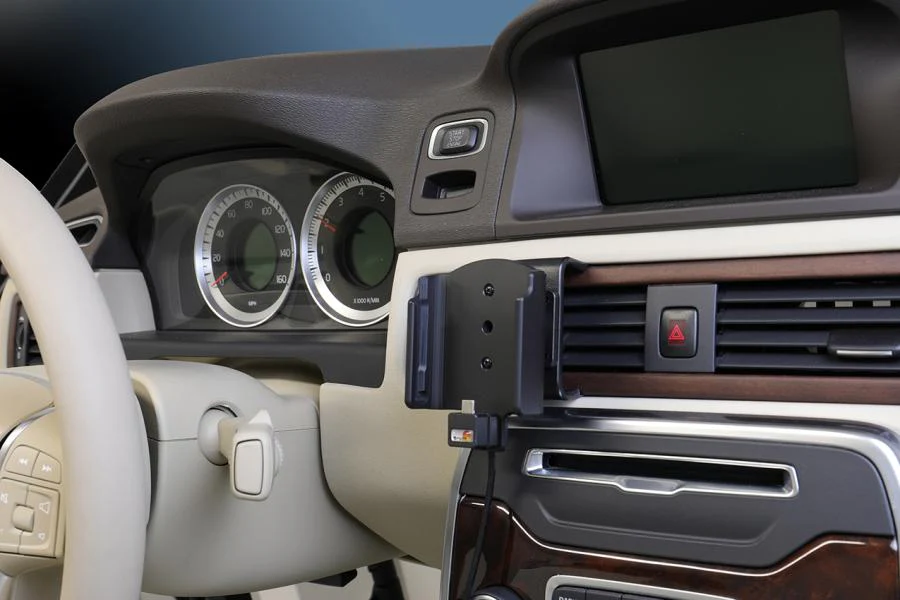 Charging Holder with USB Cigarette Lighter Plug - Image 3