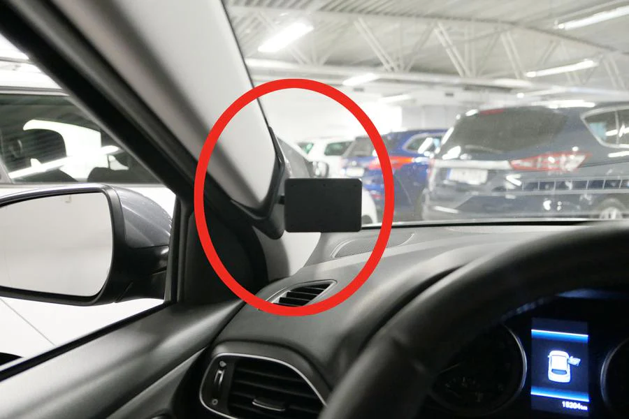 Left Pillar Mount for Hyundai i30