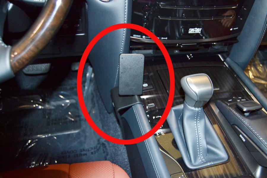 Left Console Mount for Lexus LX