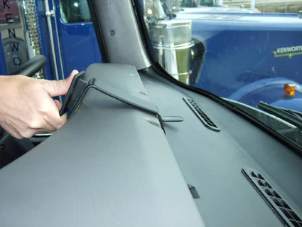 Center Dash Mount - Image 2