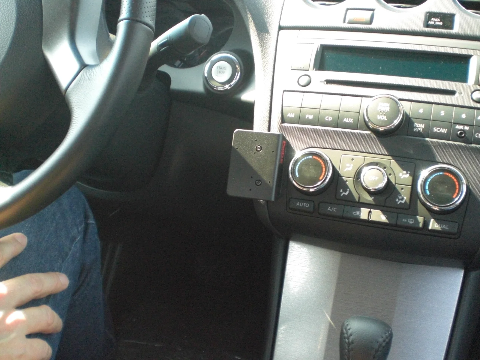 Center Dash Mount for Nissan Altima - Image 4