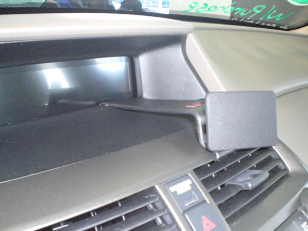 Angled Dash Mount for Honda Accord, Crosstour - Image 2