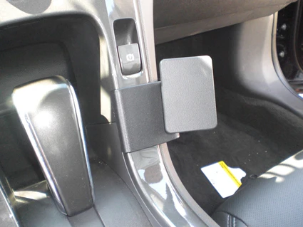 Angled Dash Mount for Chevy Volt - Image 2