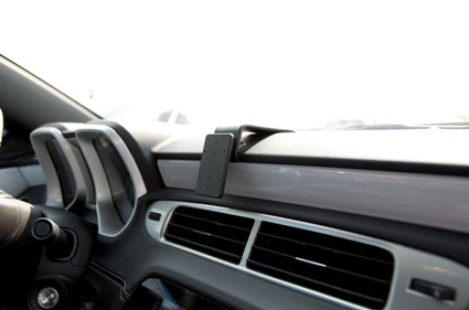 Center Dash Mount High for Chevy Camaro - Image 3