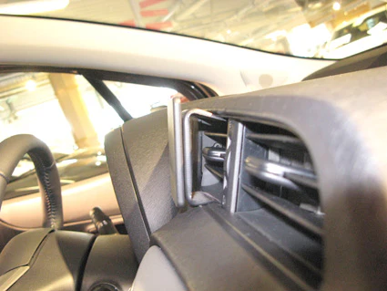 High Center Dash Mount for Toyota Yaris - Image 3