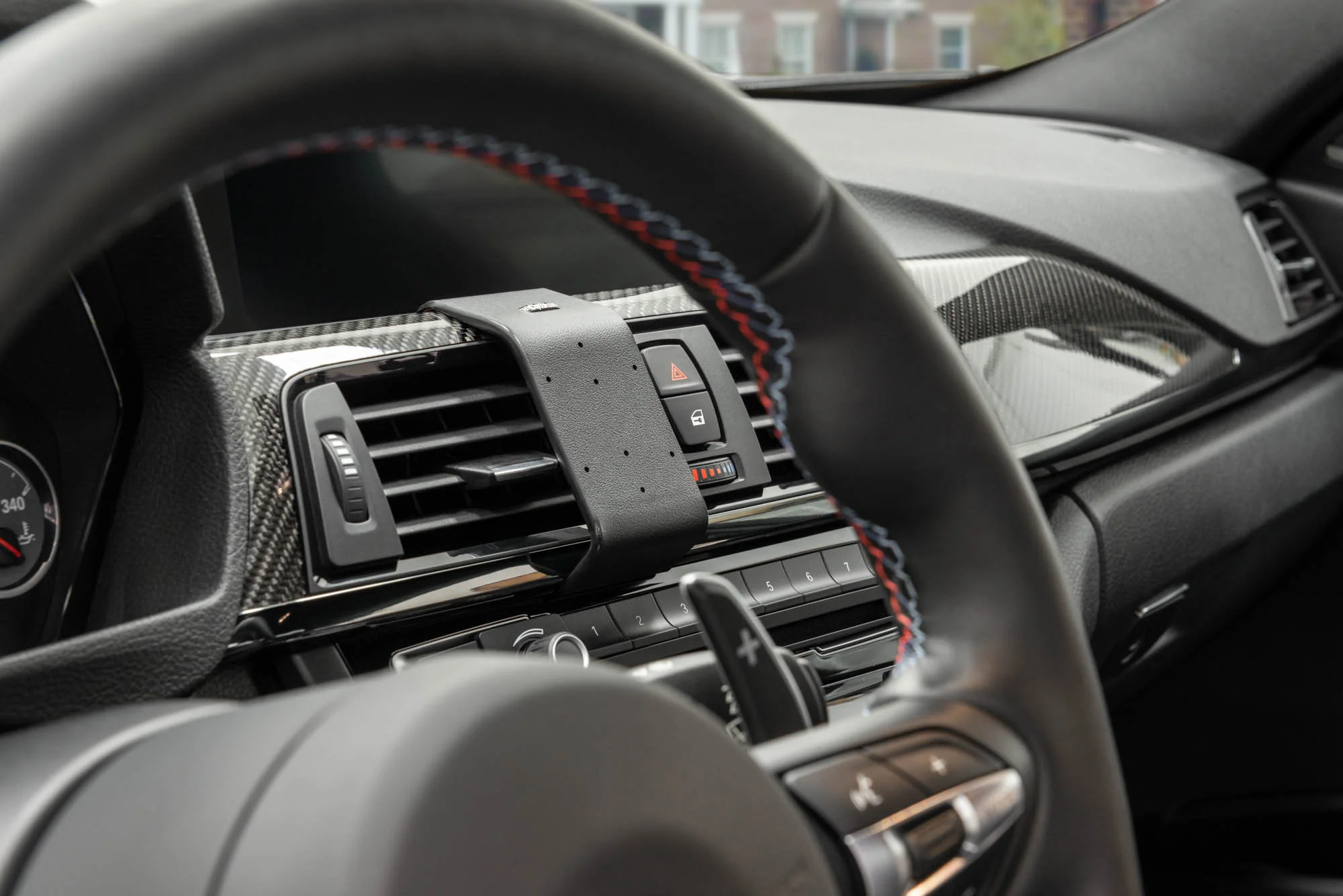 Center Dash Mount for BMW 3-series/M3, 3GT - Image 4