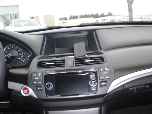 Angled Dash Mount for Honda Accord Crosstour - Image 2