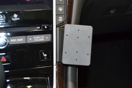 Angled Dash Mount for Infiniti Q50 - Image 2