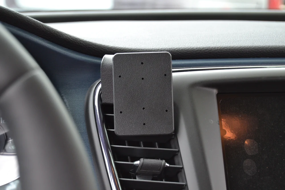 Center Dash Mount for Chrysler 200/200 Convertible - Image 4