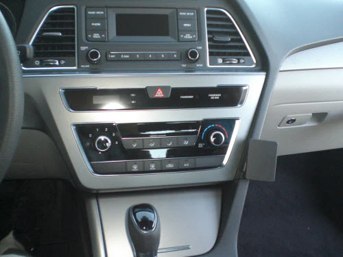 Angled Dash Mount for Hyundai Sonata