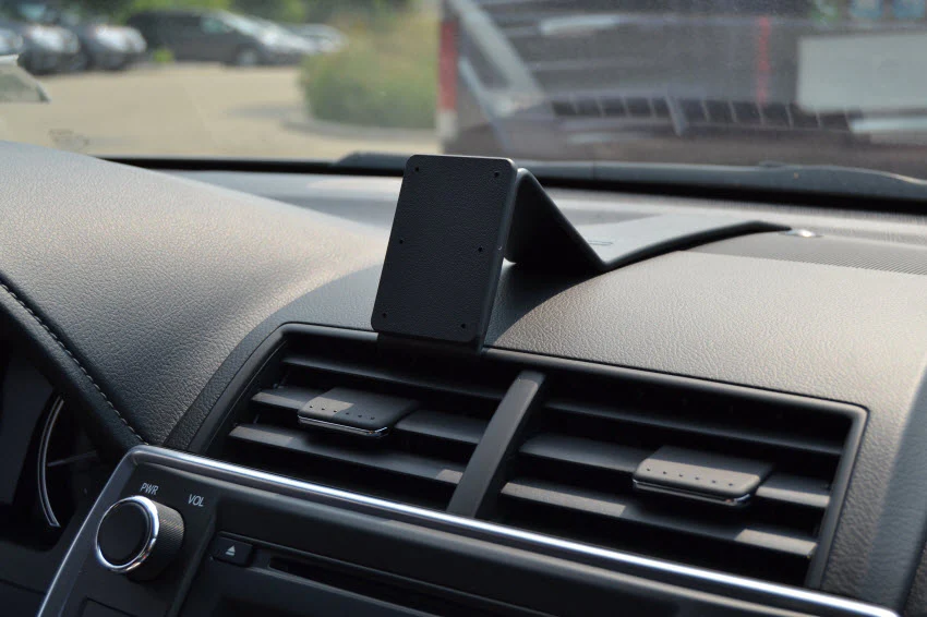 Center Dash Mount for Toyota Camry - Image 2