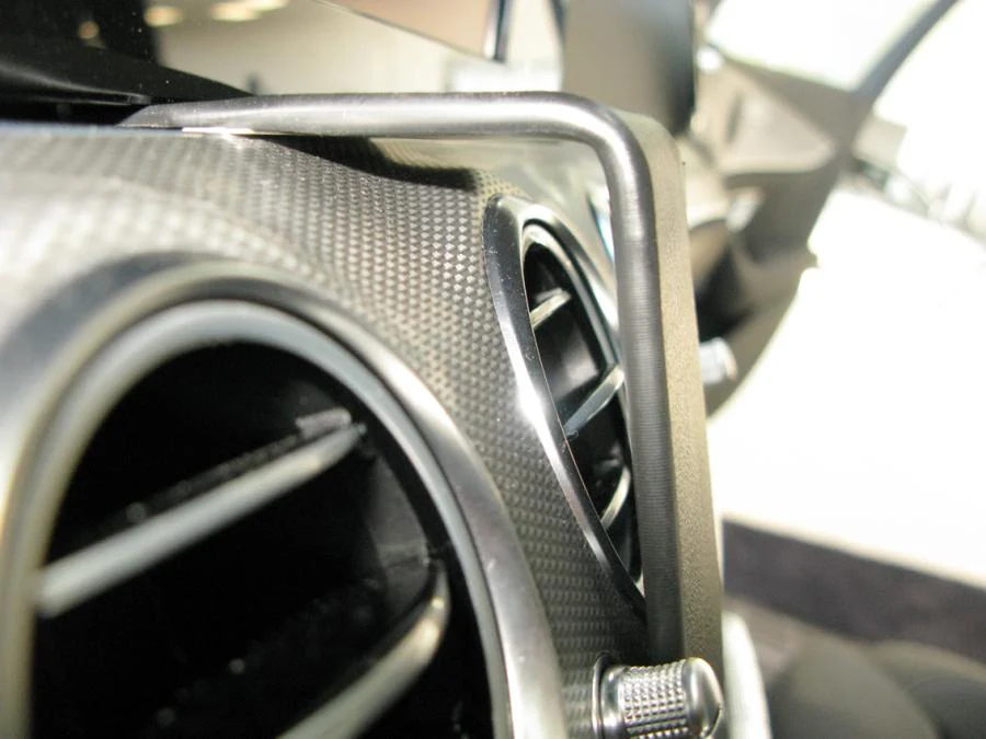 Center Dash Mount for Mercedes Benz E-Class Sedan/Station Wagon - Image 2
