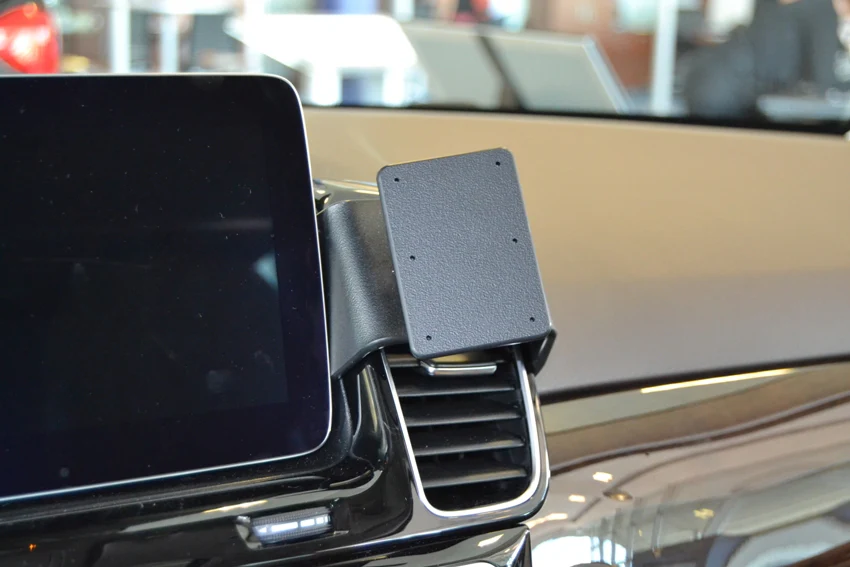 Angled Dash Mount for Mercedes Benz GL-Class, GLE-Class, GLS-Class
