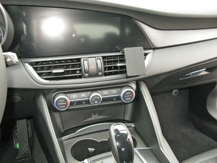 Center Dash Mount for Alfa Romeo Giulia