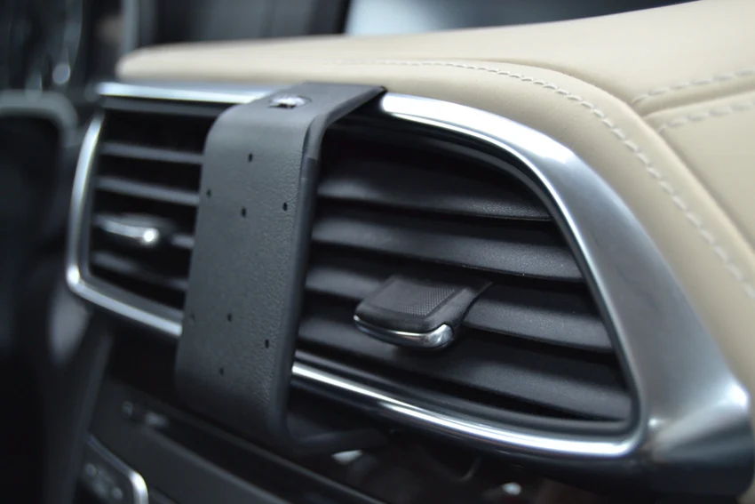 Center Dash Mount for Infiniti QX30 - Image 3