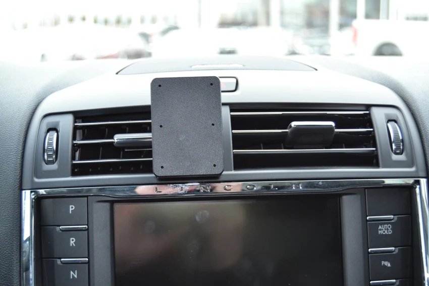 Center Dash Mount for Lincoln Continental - Image 2