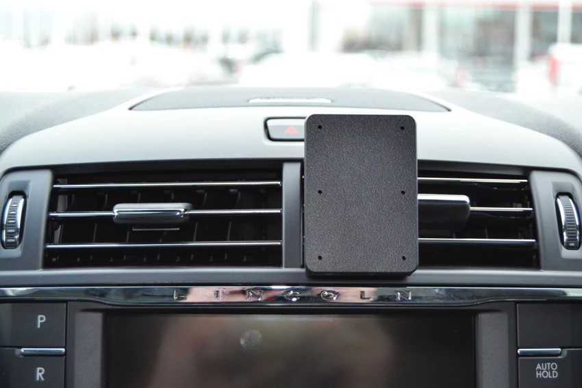 Center Dash Mount for Lincoln Continental - Image 3