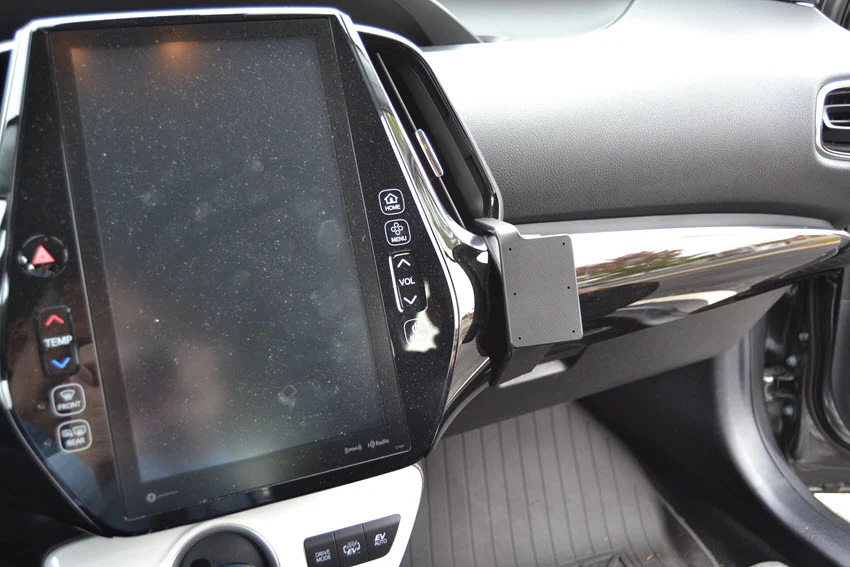 Angled Dash Mount for Toyota Prius, Prius Prime