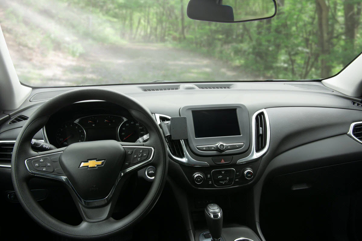 Center Dash Mount for Chevy Equinox - Image 3