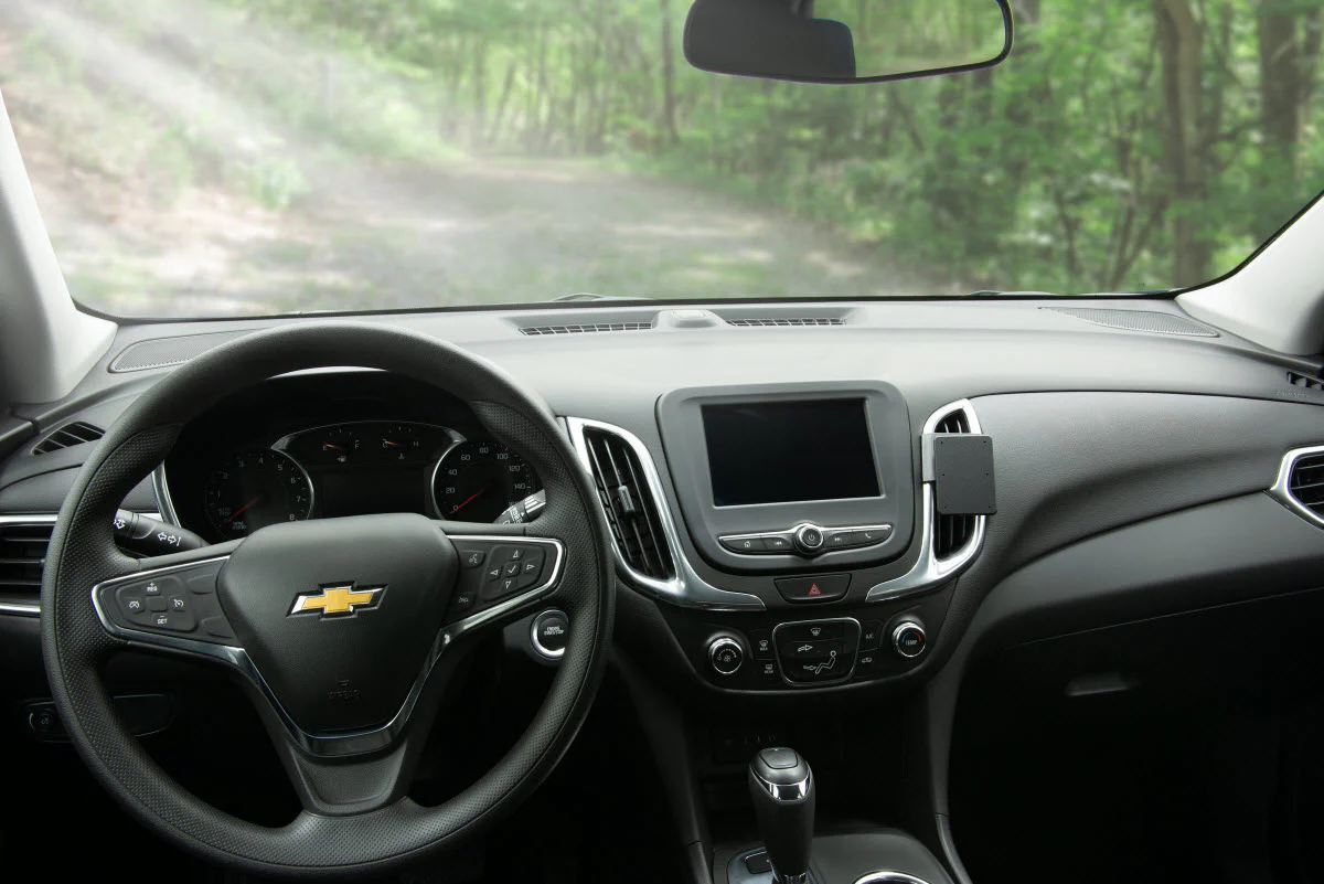 Angled Dash Mount for Chevy Equinox - Image 2