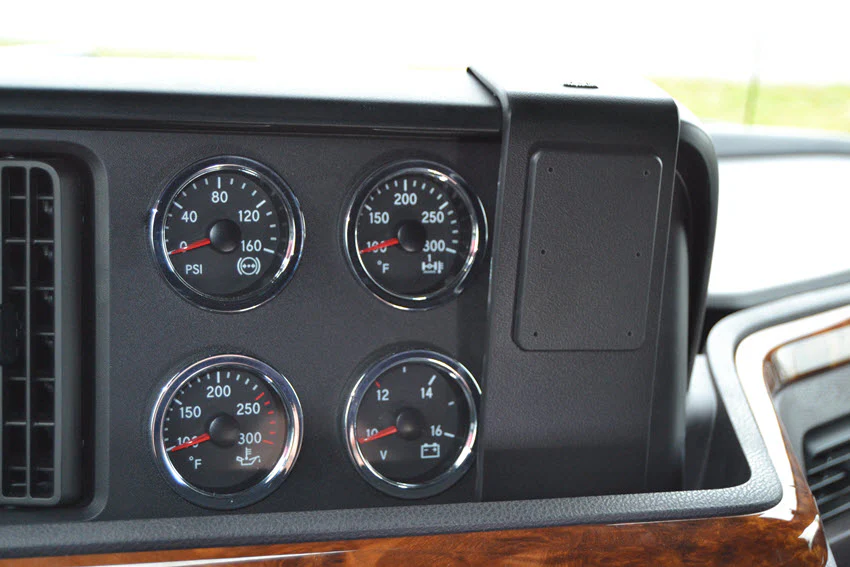 Center Dash Mount - Image 5
