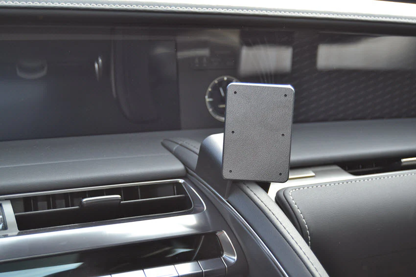 Angled Dash Mount for Lexus LC Series - Image 3