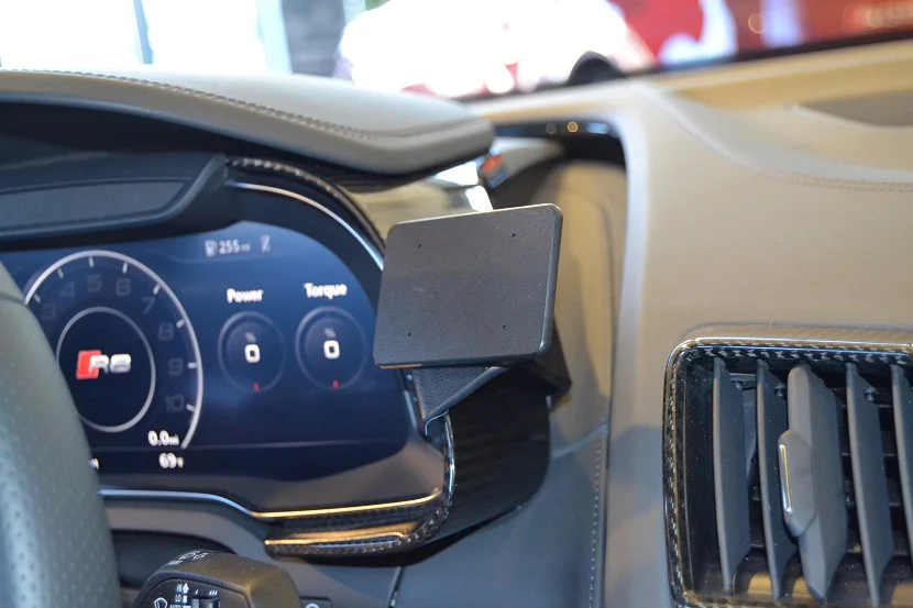 Center Dash Mount for Audi R8 - Image 2