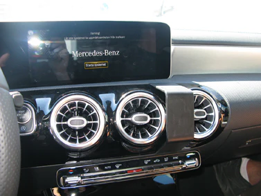 Angled Dash Mount for Mercedes Benz A/CLA-Class