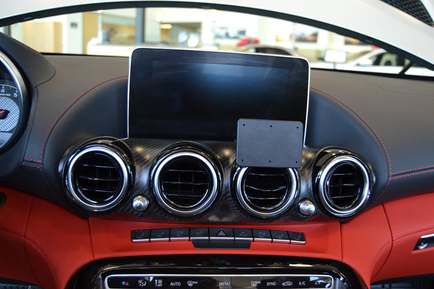 Center Dash Mount for Mercedes Benz GT
