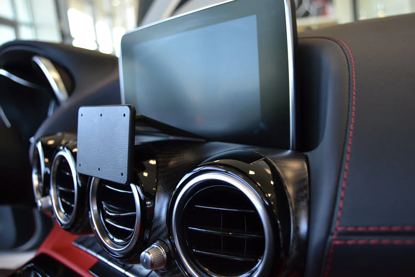 Center Dash Mount for Mercedes Benz GT - Image 2