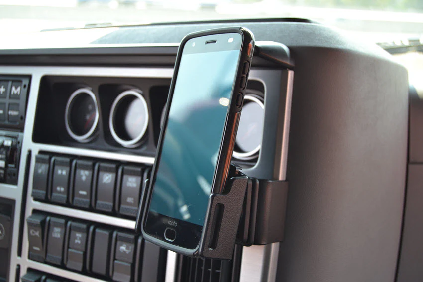 Angled Dash Mount - Image 4