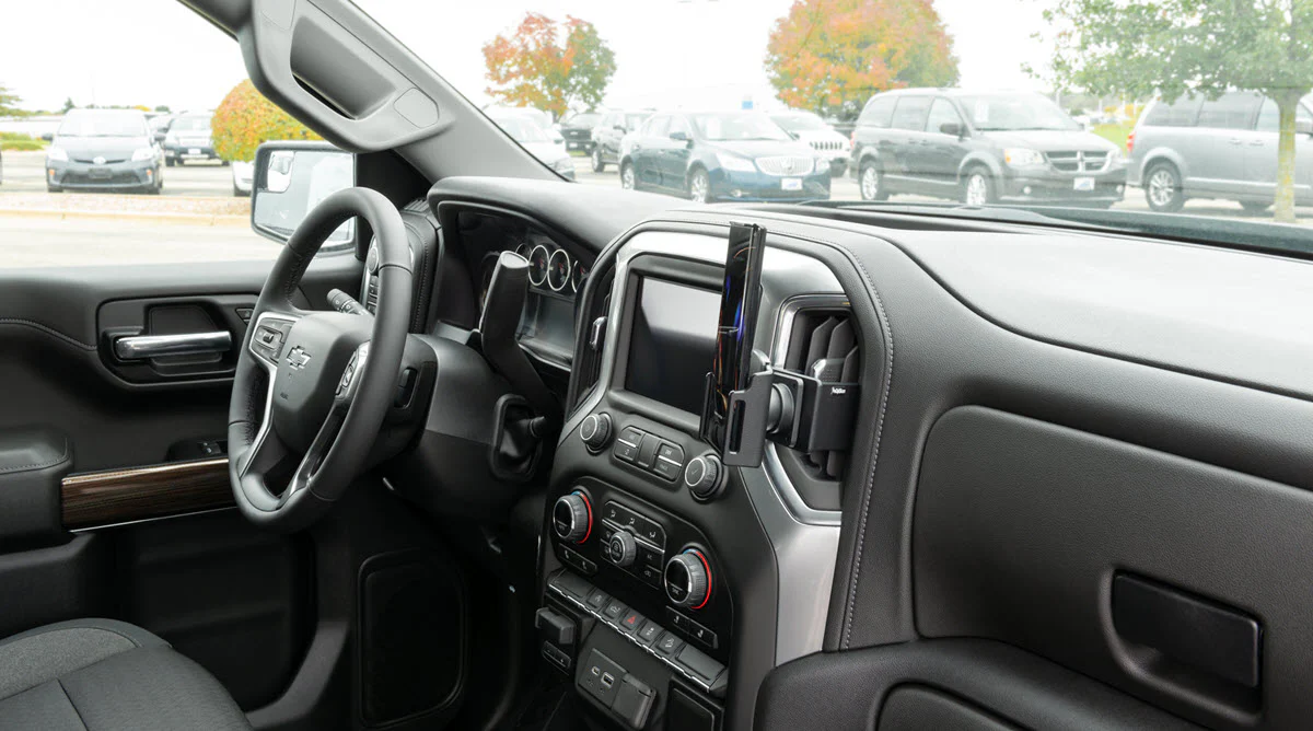 Angled Dash Mount for Select Chevy Silverado and GMC Sierra Models - Image 5