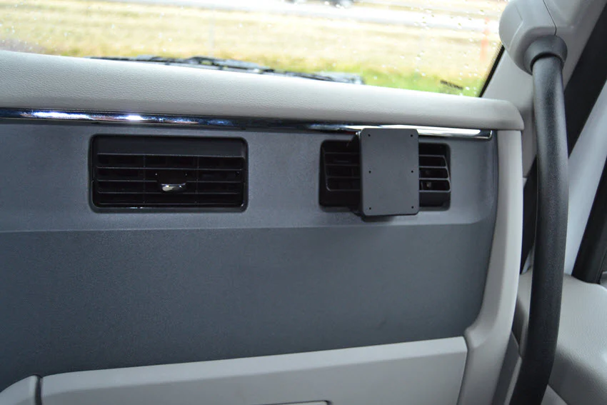 Center Dash Mount - Image 3