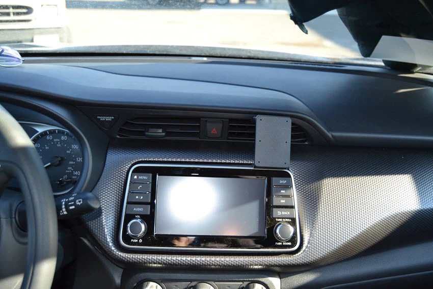 Center Dash Mount for Nissan Kicks - Image 3