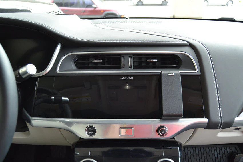 Center Dash Mount for Jaguar I-Pace