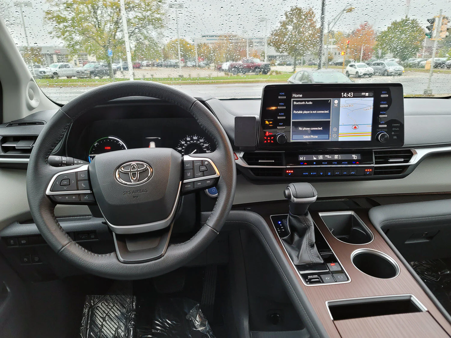 Center Dash Mount for Toyota Sienna - Image 5