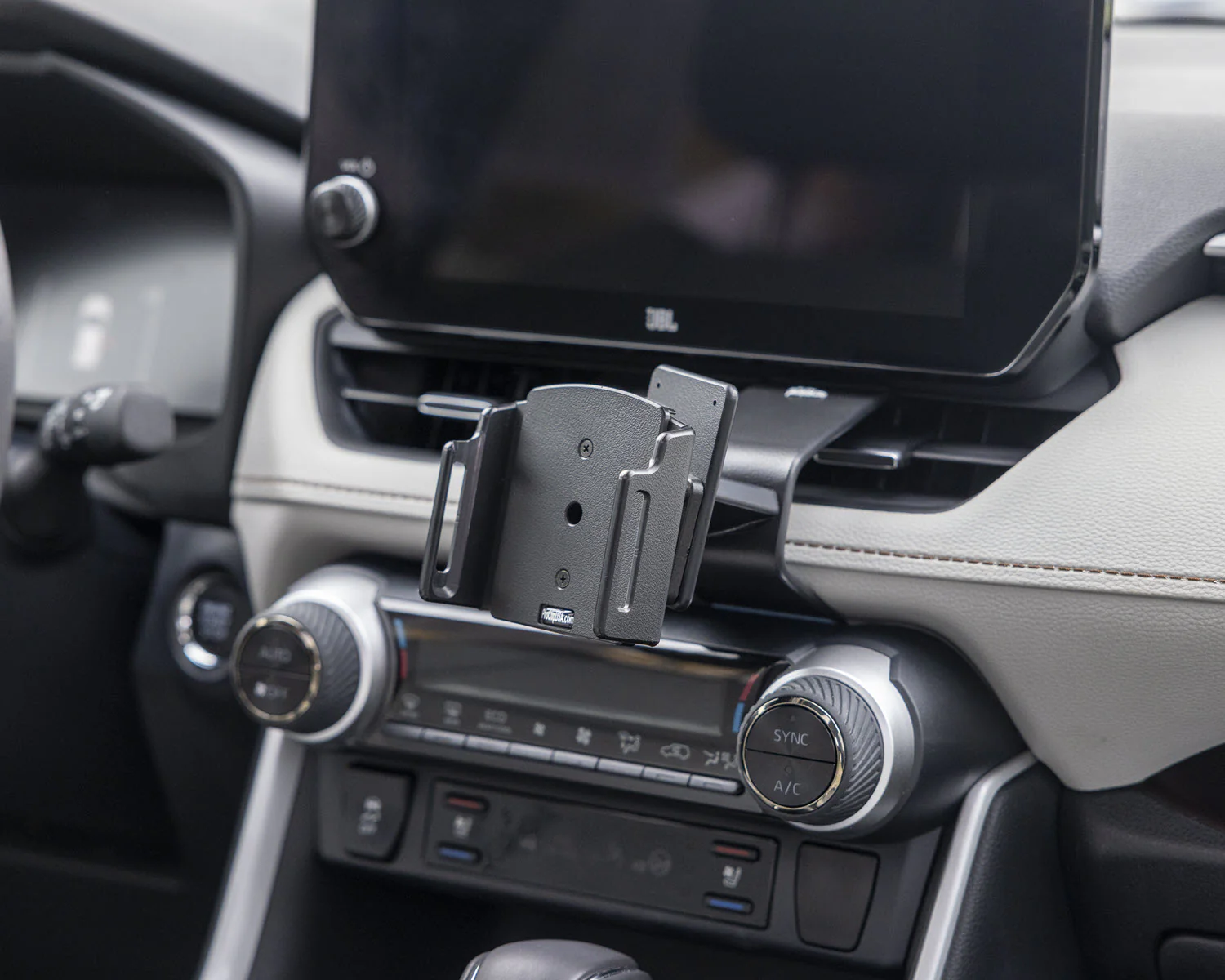 Center Dash Mount for Toyota RAV4 - Image 5
