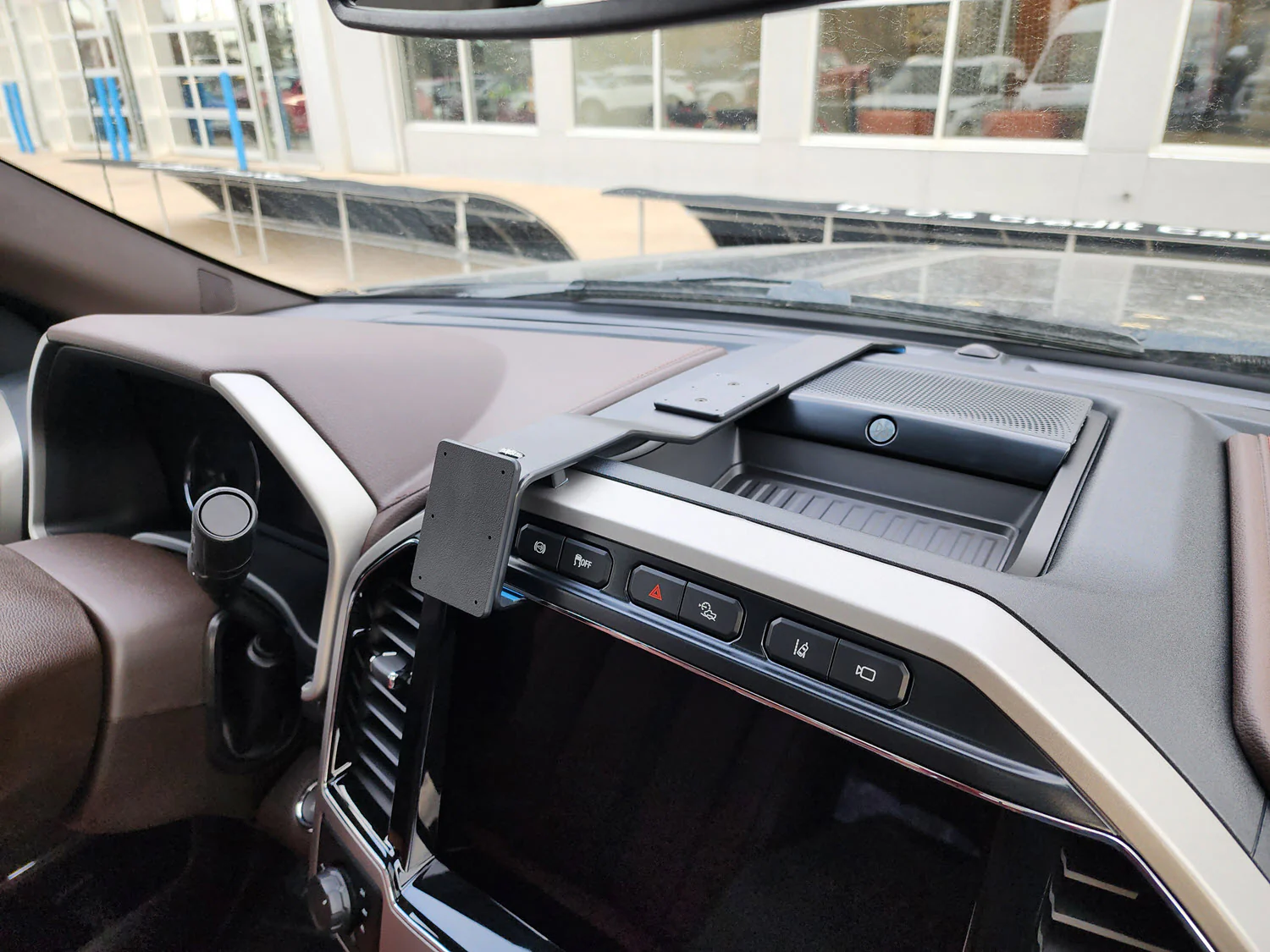 Ford Super Duty Center Dash Mount - Image 3