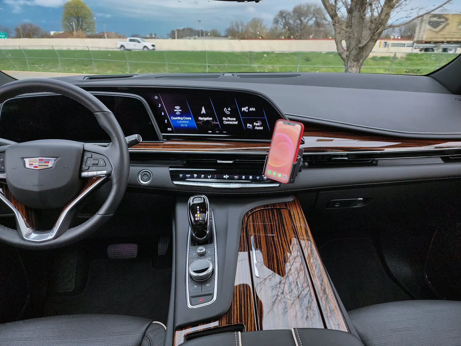 Angled Dash Mount for Cadillac Escalade - Image 3