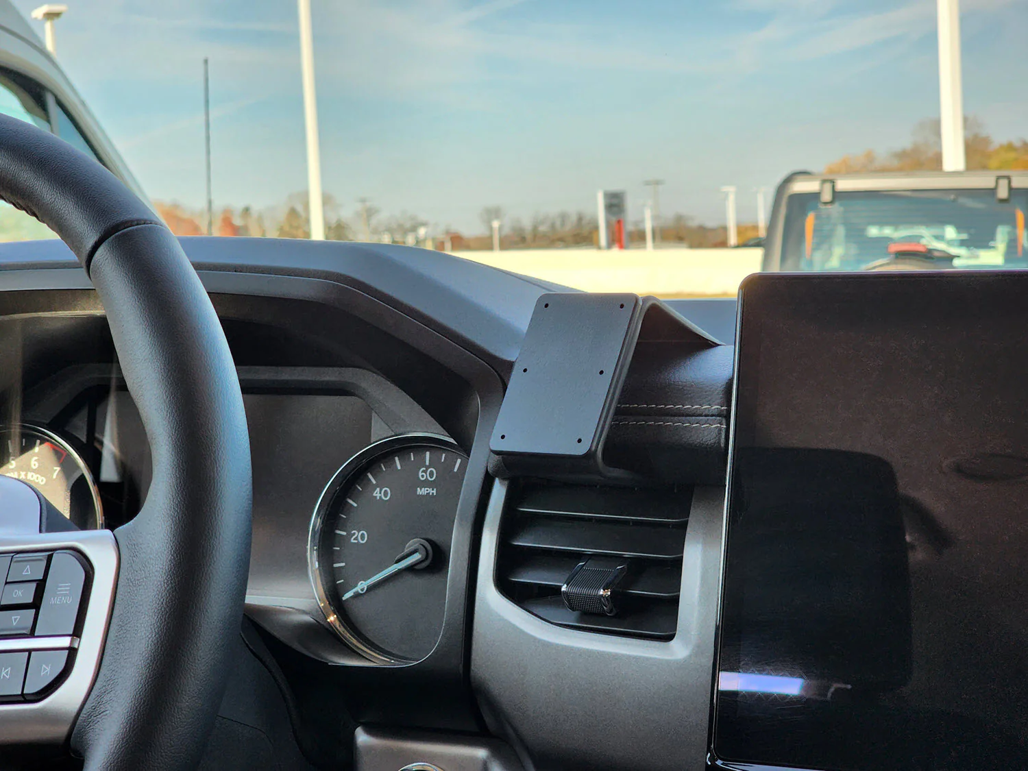 High Center Dash Mount - Image 2