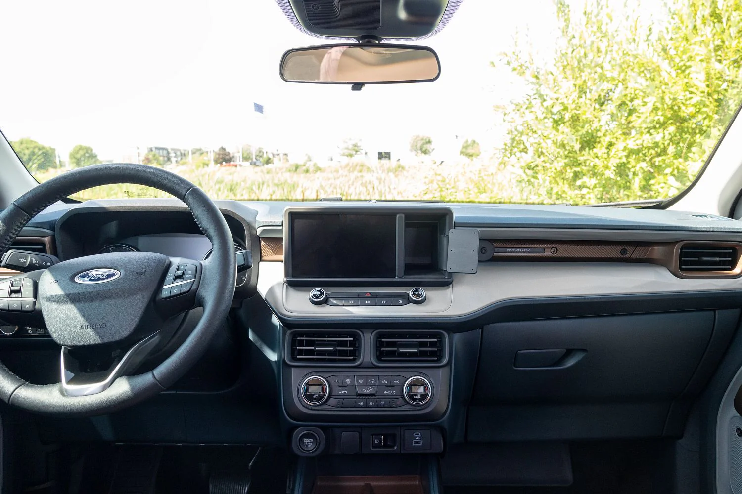 Angled Dash Mount for Ford Maverick - Image 4