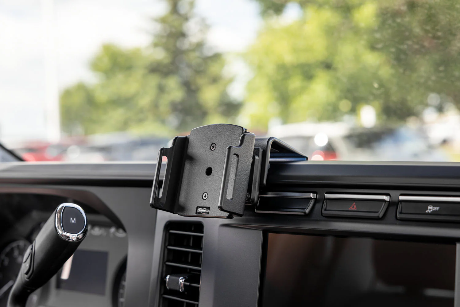 Center Dash Mount for Ford Super Duty - Image 5