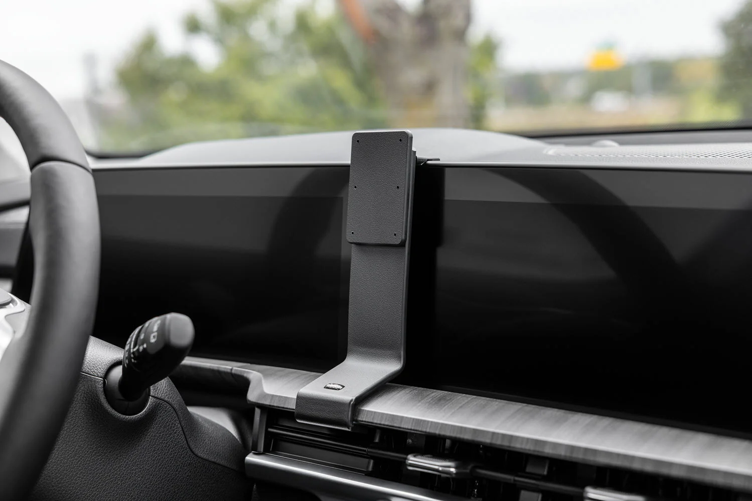 Center Dash Mount for Kia Telluride - Image 2